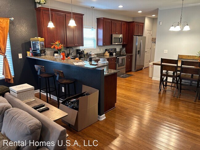 Foto del edificio - 4 br, 2.5 bath House - 1311 Holly Ave