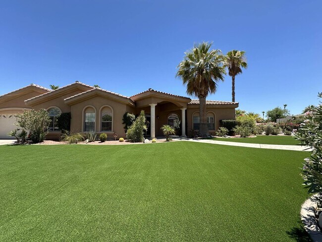 Foto del edificio - 72646 Spyglass Ln