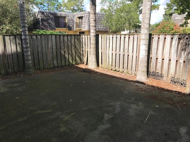 Foto del edificio - 5376 Elm Ct