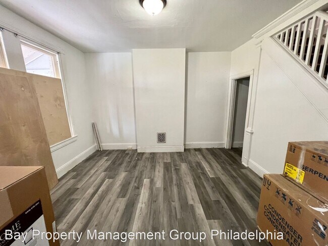 Building Photo - 3 br, 1.5 bath House - 107 Pearl St
