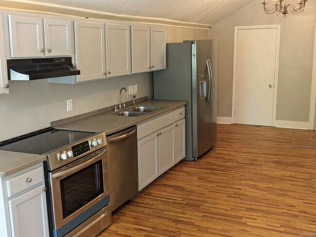 Foto del edificio - 2620 E 3rd St