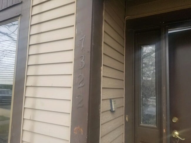 Foto del edificio - 7322 Split Rail Ln