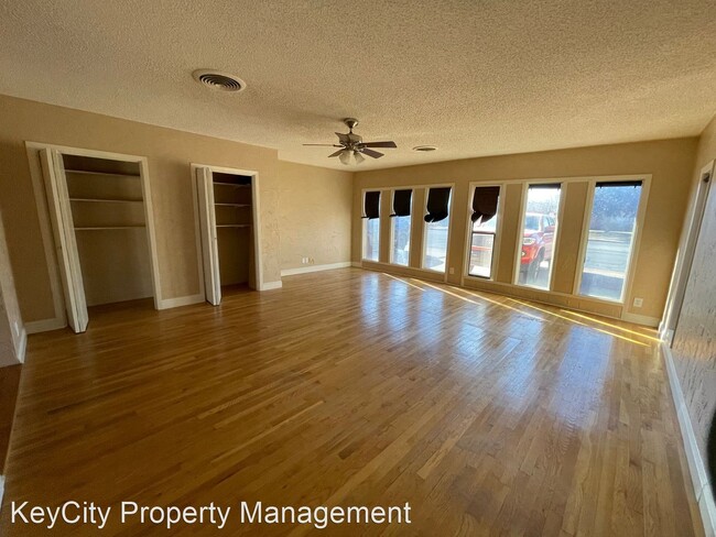 Building Photo - 3 br, 2 bath House - 2617 Hollis Dr