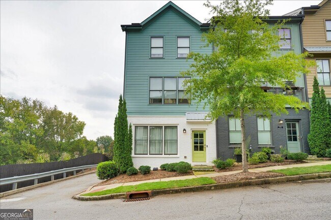Photo - 775 Hamilton Cir SE Townhome