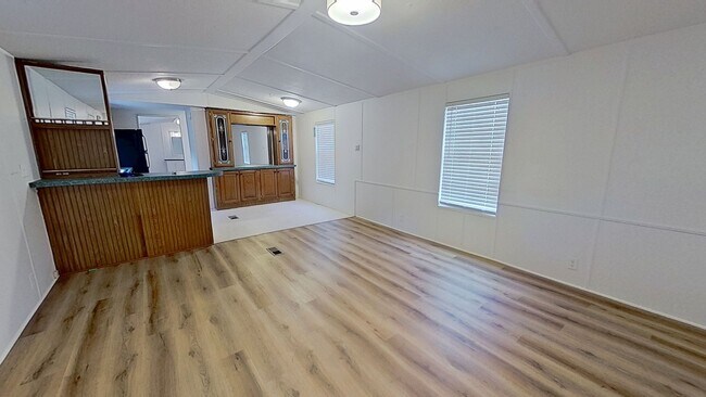 Building Photo - Mobile Home