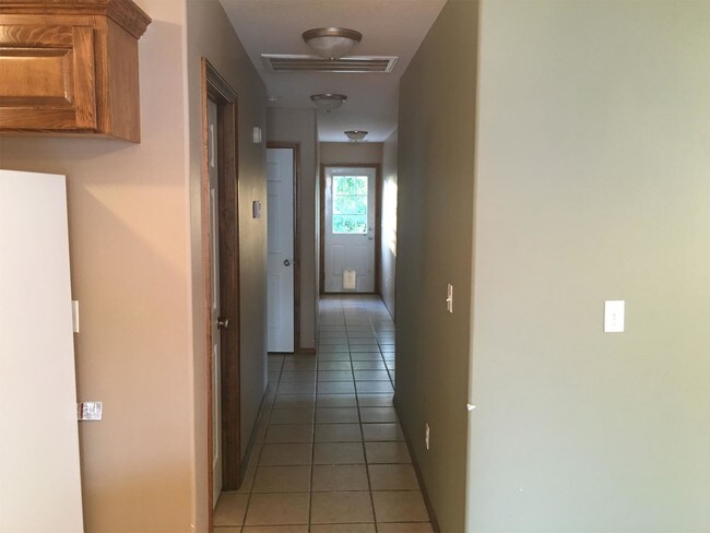 Building Photo - 3314 S Kenser Ct