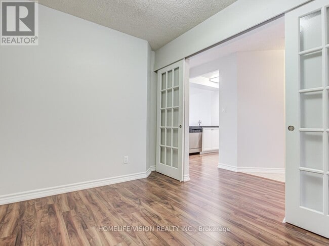 Building Photo - 30 Greenfield Ave