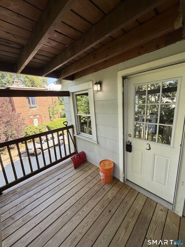 Building Photo - 22 Hawthorne St