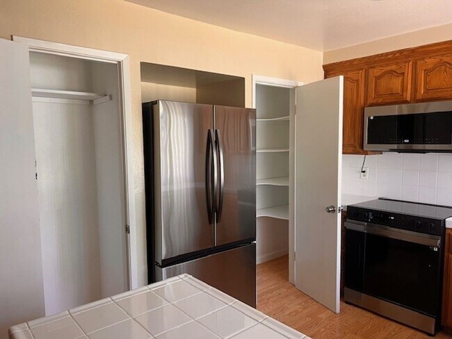 Building Photo - Updated 4BR/2BA Home in South San Jose