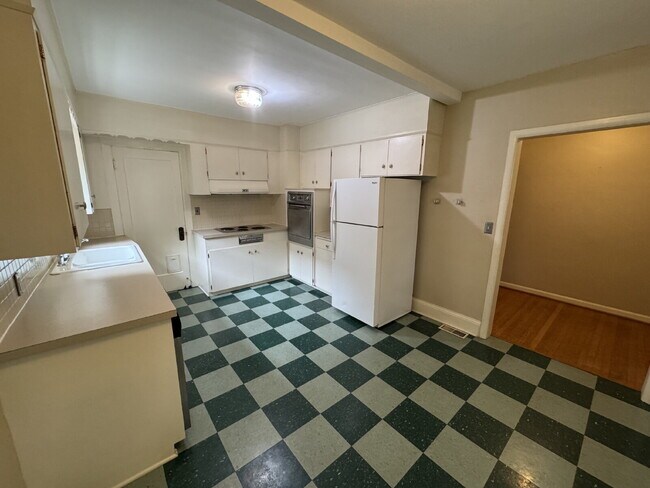 Foto del edificio - Bungalow in the Heart of Hawthorne Neighbo...
