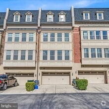 Building Photo - 620 Overlook Park Dr