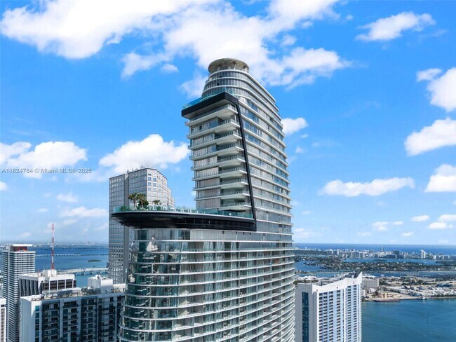 Foto del edificio - 300 Biscayne Blvd Way