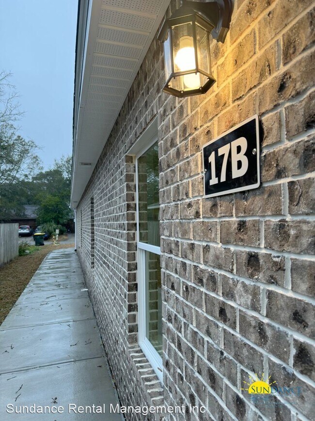 Foto del edificio - 3 br, 2 bath House - 17 Cape Drive, Unit B