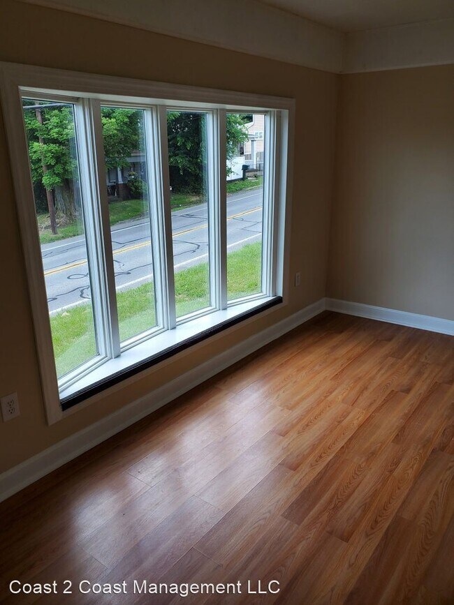 Foto del edificio - 3 br, 1 bath House - 537 Virginia Avenue