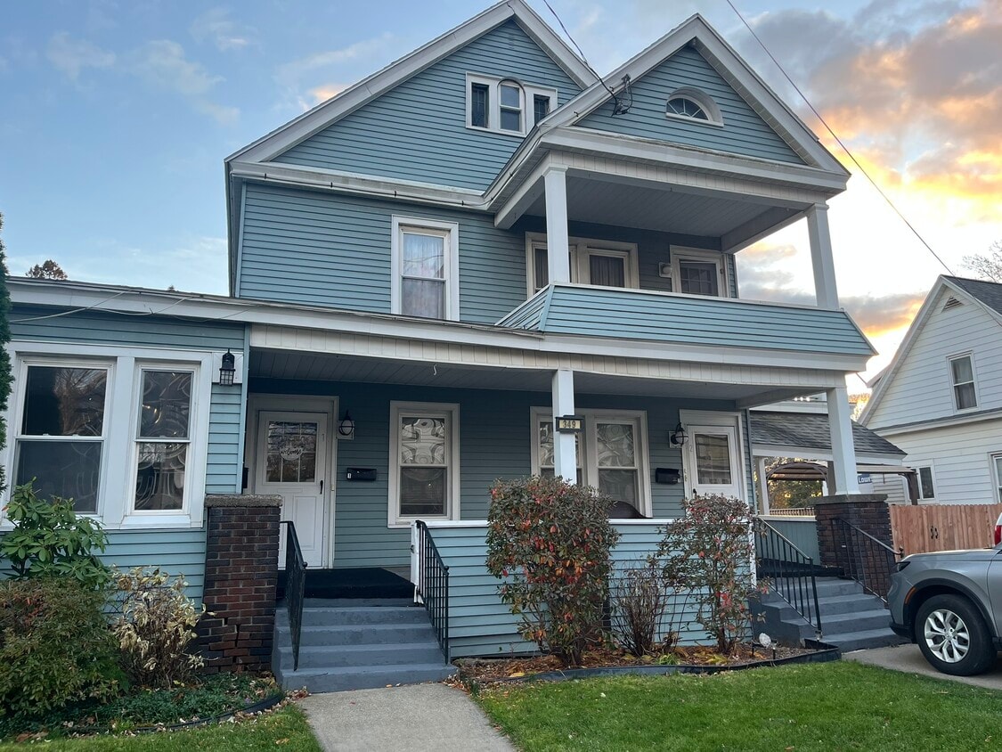 Exterior - 349 Mohawk Ave