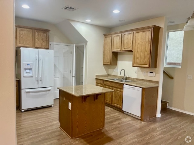 Building Photo - 7208 Bombay Reef Ct