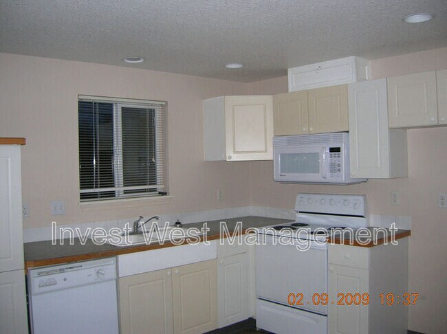 Foto del edificio - 1992 Meadowood Loop