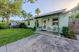 Building Photo - 1305 NW 5th Ave
