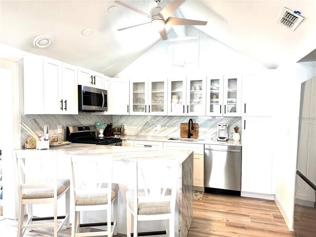 Foto del edificio - 701 Broadway St