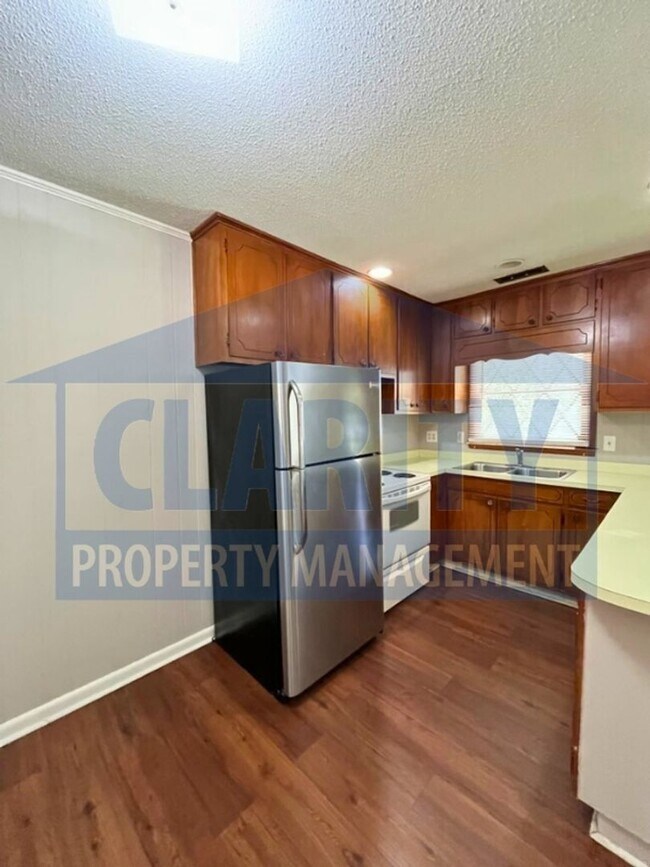 Building Photo - 405 Emmett Ave NW