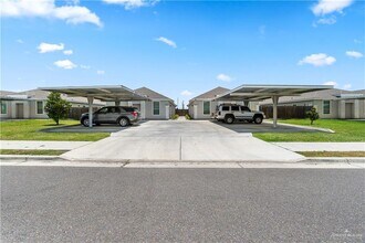 Building Photo - 17 Kentucky St