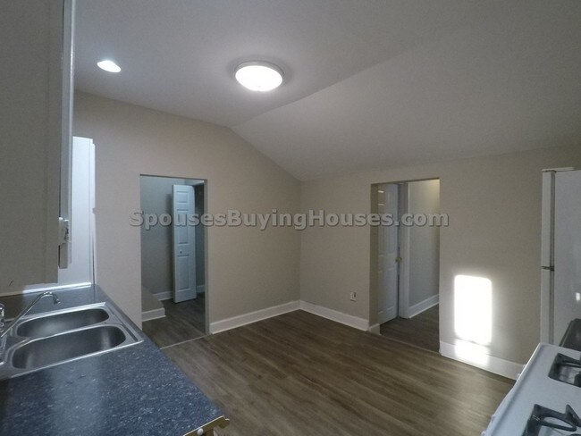 Foto del edificio - 2129 Delaware St