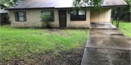 Building Photo - 108 Lynette Dr