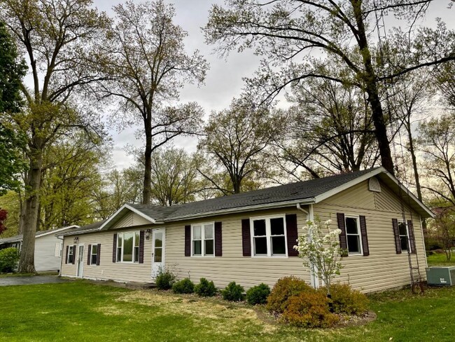 Building Photo - 259 Edgewood Rd
