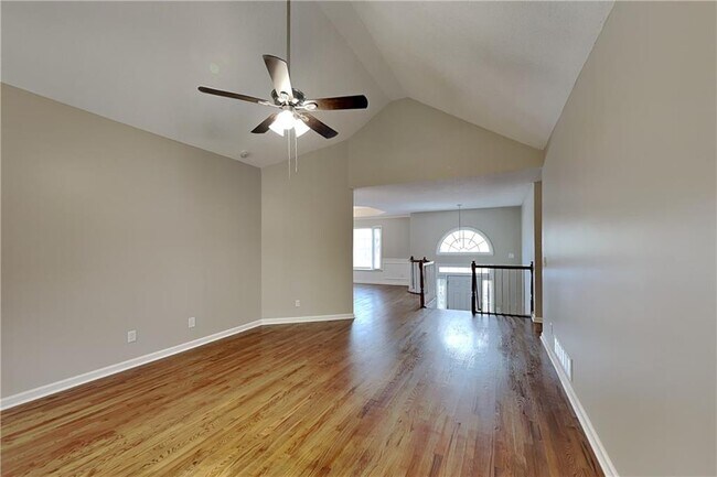 Foto del edificio - 411 Saddle Brooke Dr