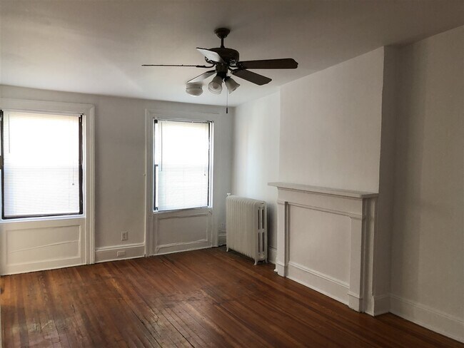 Building Photo - 709 Bloomfield St