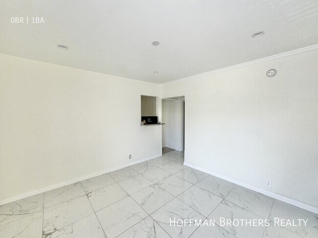 Foto del edificio - 1209 S La Cienega Blvd