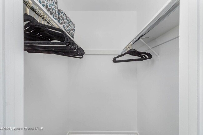 Foto del edificio - 115 Seminole Ave W