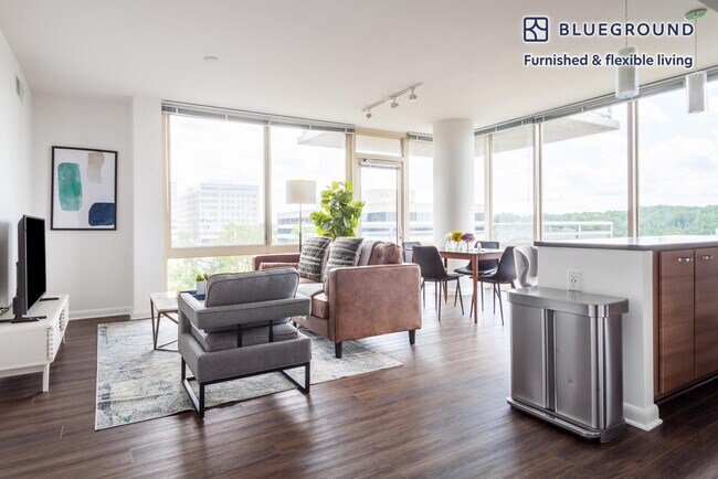 Foto del edificio - 8421 Broad St