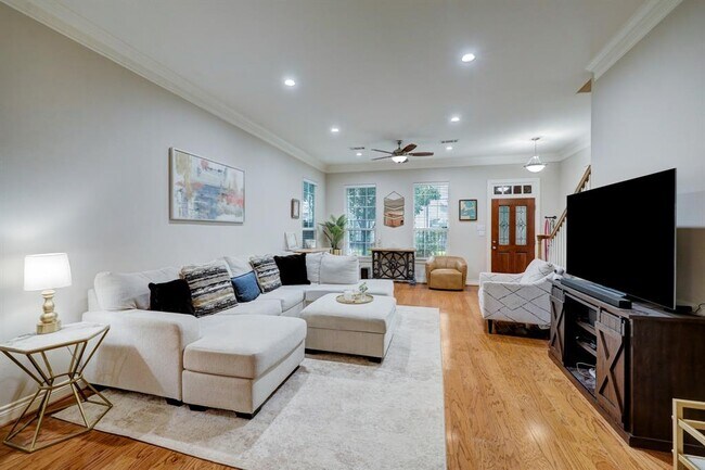 Foto del edificio - 5816 Kiam St