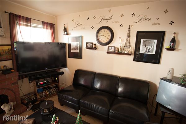 Building Photo - 14500 Roadrunner Way