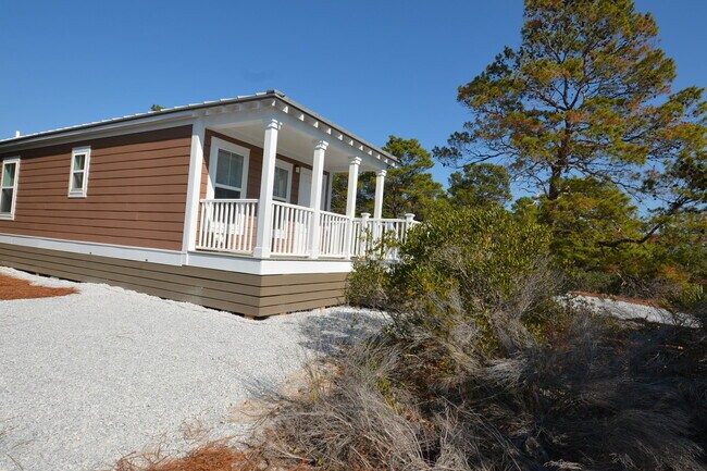 Building Photo - AVAILABLE 4/10/24 Adorable 2 bedroom cotta...