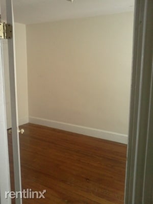 Building Photo - 230 Hermitage St