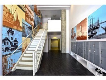 Primary Photo - 285 W 6th St