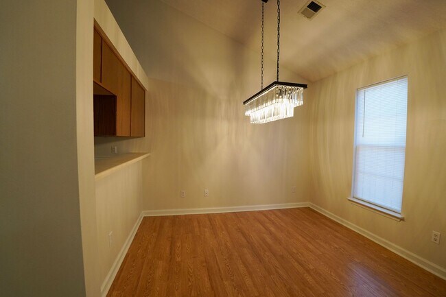 Foto del edificio - NICE One Level Nashville Area Home Near Lakes and Airport!
