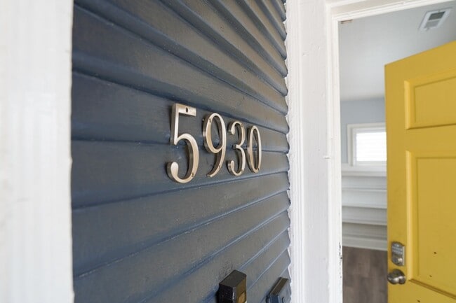Building Photo - Beautiful Oakland Home!