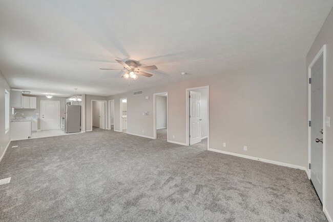 Building Photo - 1337 S 10th St