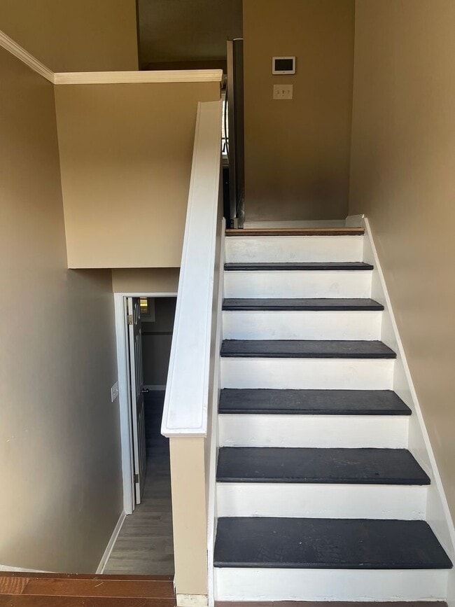 Foto del edificio - 498 Addison Rd