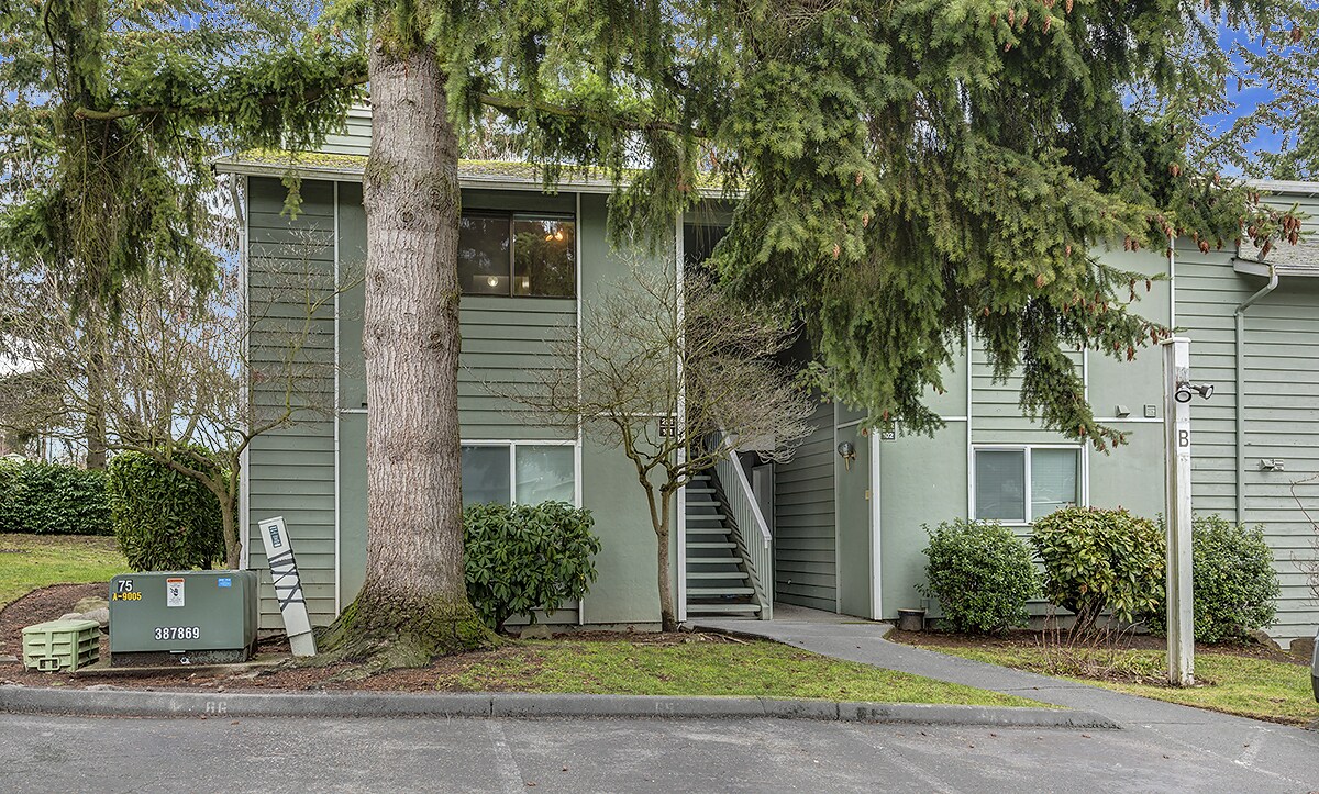 Primary Photo - South Everett one bed one bath condo
