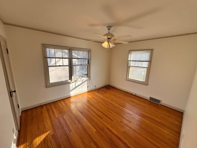 Foto del edificio - 2 Bed 1 Bath Duplex Unit in Central Manhattan