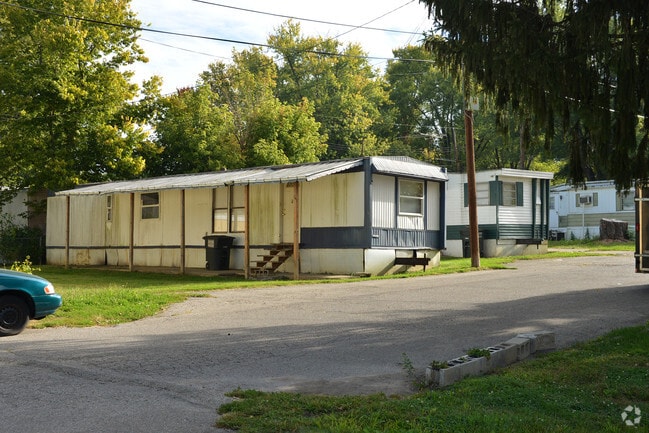 Primary Photo - Deerfield Estates