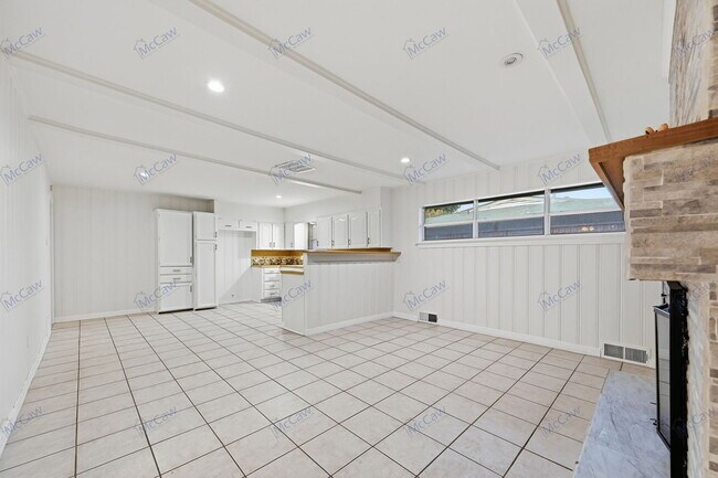 Building Photo - 9924 Coldwater Cir