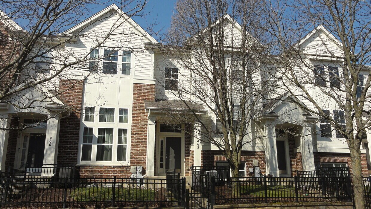 Primary Photo - 462 Grosvenor Ln