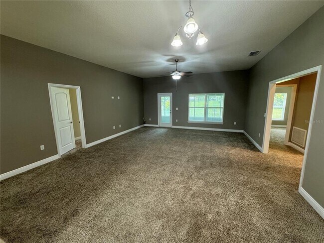 Foto del edificio - 33813 Emerald Pond Loop