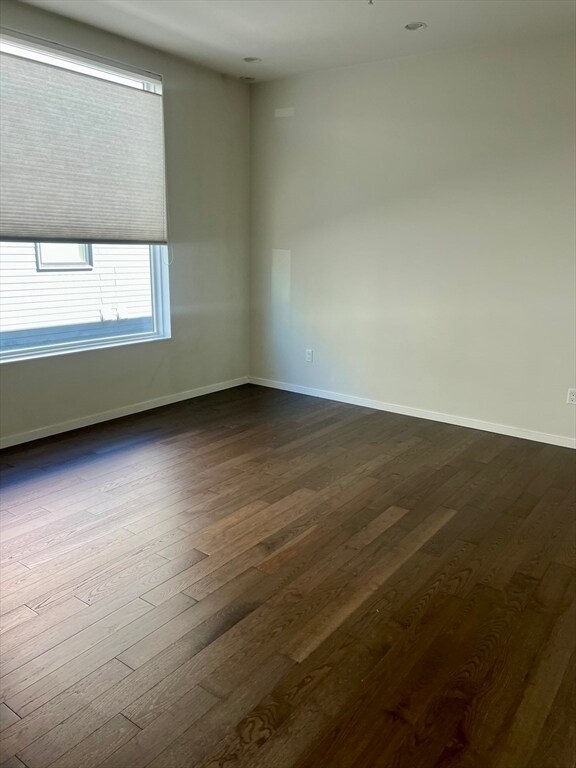 Foto del edificio - 509 E 1st St
