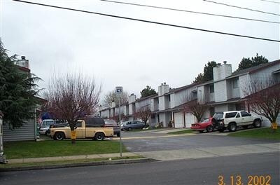 Building Photo - 2002 - 502 21st St SE